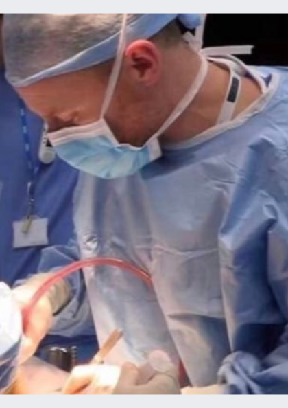 Transplant Surgeon and Kidney Wales Trustee, Dr Mike Stephens shares his story for Organ Donation Week