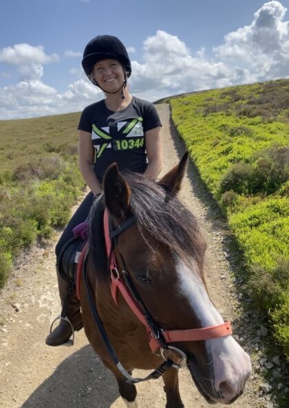 Pioneering woman on life-saving kidney dialysis takes on fundraising endurance challenge, horse-riding 100 miles from the border to the coast of Wales in 6 days.